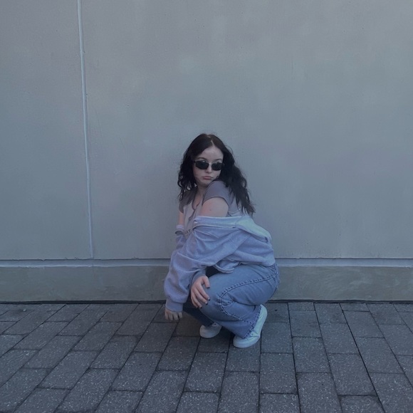 Meet your Posher, Savannah - Picture 2 of 7